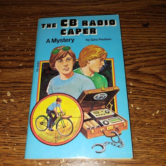Curse of the Cobra /CB Radio Caper (Gary Paulsen, 1977) Paperback Flipbook - Picture 2 of 3
